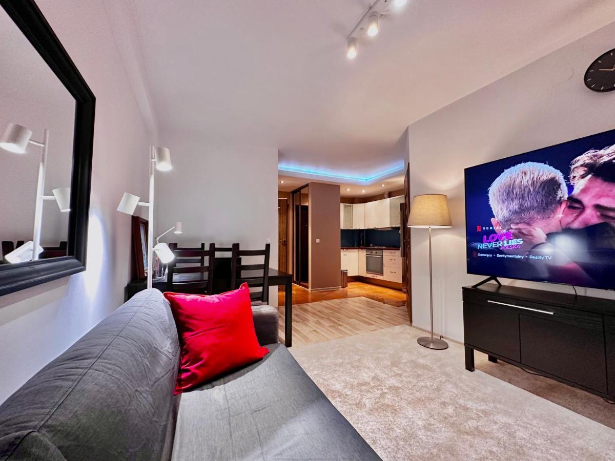 Decor 3 Metro Fast Wifi 1Gbs 80'Tv Hbo Disney Appletv Varsóvia Exterior foto