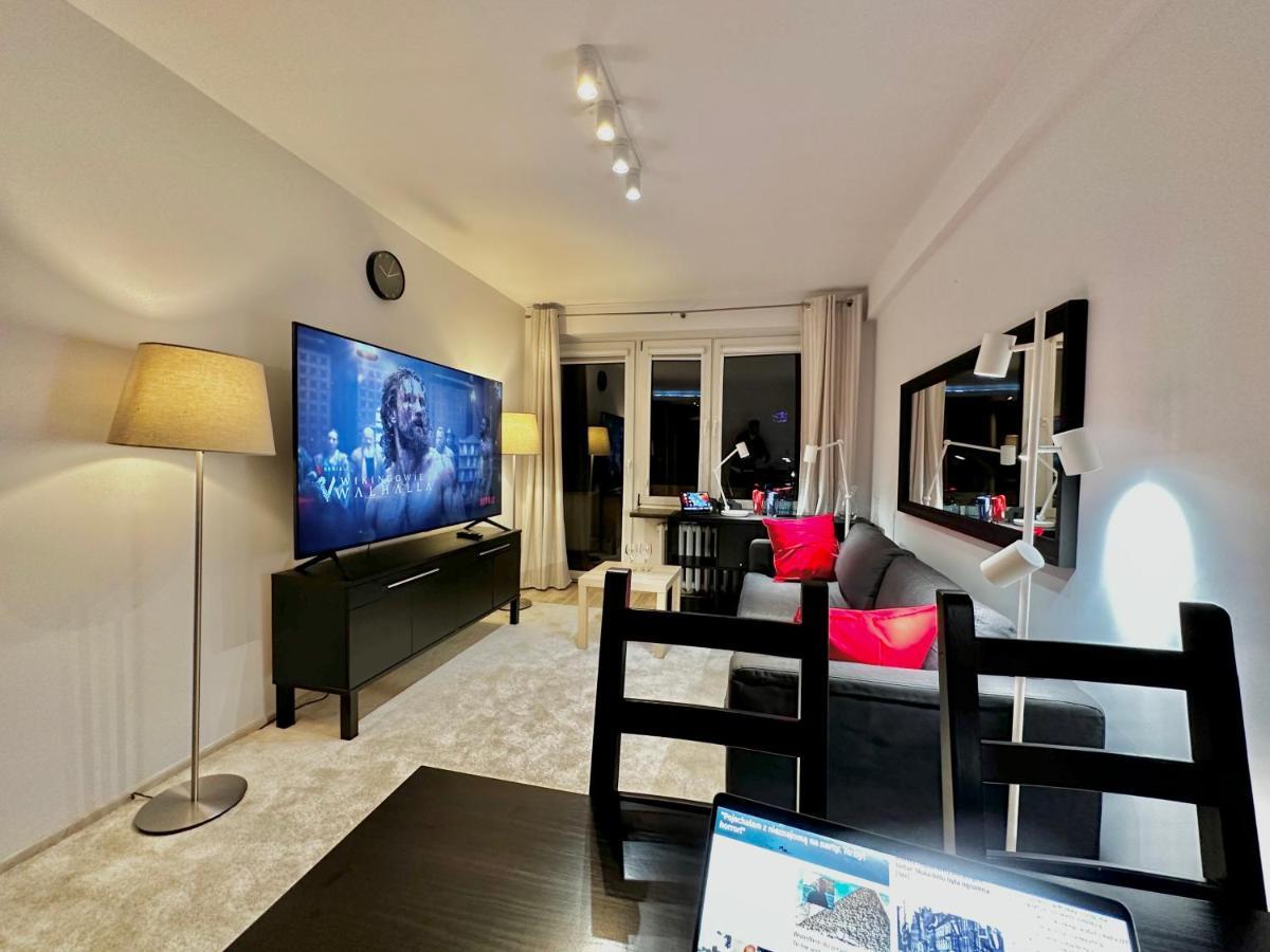 Decor 3 Metro Fast Wifi 1Gbs 80'Tv Hbo Disney Appletv Varsóvia Exterior foto